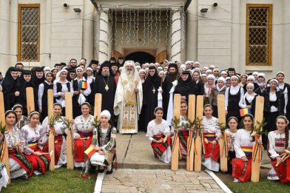 Hramul Seminarului Teologic Liceal Ortodox „Sfânta Filofteia” de la Mănăstirea Pasărea