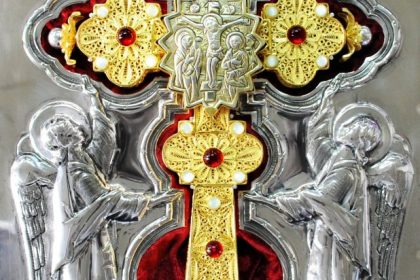 Arătarea pe cer a semnului Sfintei Cruci în Ierusalim. Sf. Mc. Acachie și Codrat. Duminica a 4-a după Paști (Vindecarea slăbănogului de la Vitezda) calendar ortodox