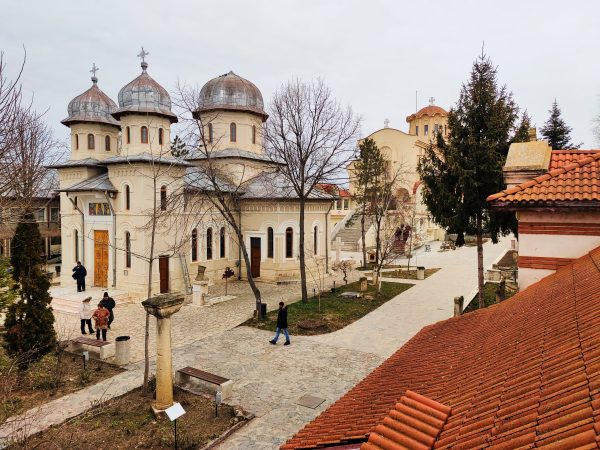 HRAMUL SFINTEI CUVIOASE PARASCHEVA LA  MANASTIREA DERVENT | OCTOMBRIE 2025