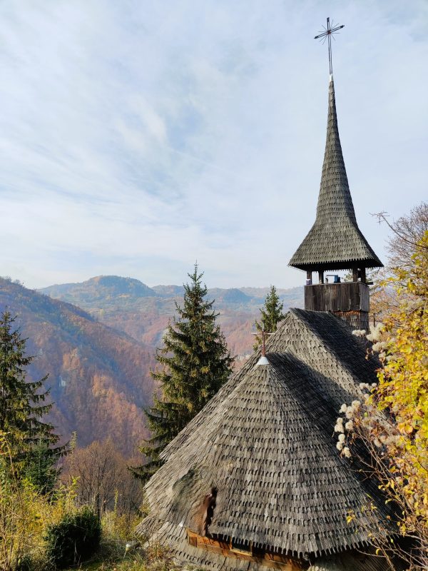 PELERINAJ LA MANASTIRI RUPESTRE | ➡️ MAI - NOIEMBRIE 2025