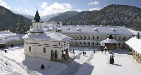 PELERINAJ „LA TRECEREA ÎNTRE ANI” la MĂNĂSTIREA SÂMBĂTA DE SUS | ➡️ 30.12.2026 – 02.01.2027 |